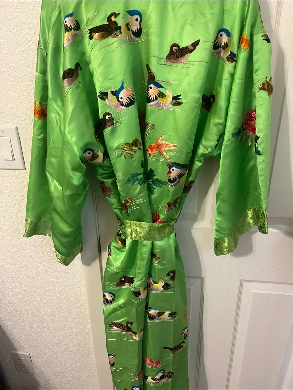 Green Embroidered Silk Kimono Robe